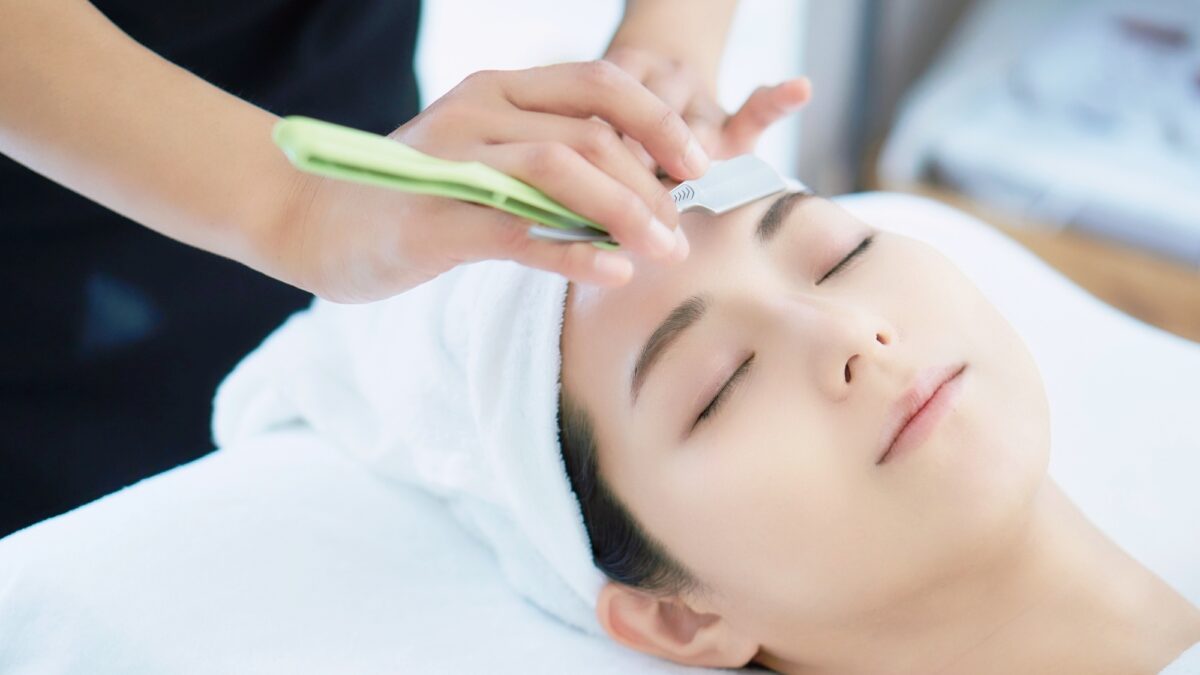 ✨どっちが正解？✨「化粧水＋乳液」 vs 「オールインワン美容液」